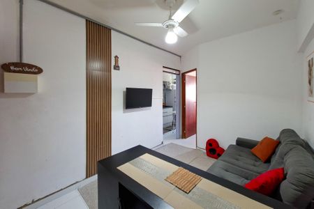 Sala de apartamento para alugar com 1 quarto, 33m² em Guilhermina, Praia Grande