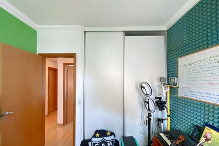 Apartamento à venda com 223m², 4 quartos e 3 vagas Apartamento à venda com 223m², 4 quartos e 3 vagasQuarto 2