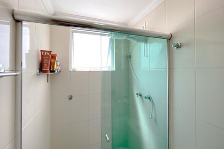 Apartamento à venda com 223m², 4 quartos e 3 vagas Apartamento à venda com 223m², 4 quartos e 3 vagasBanheiro da Suíte 2