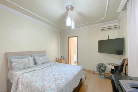 Apartamento à venda com 223m², 4 quartos e 3 vagas Apartamento à venda com 223m², 4 quartos e 3 vagasSuíte 1