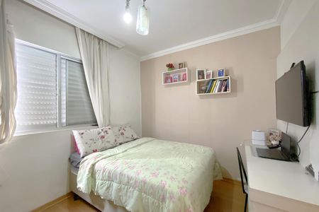 Apartamento à venda com 223m², 4 quartos e 3 vagas Apartamento à venda com 223m², 4 quartos e 3 vagasSuíte 2