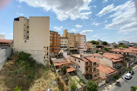 Apartamento à venda com 223m², 4 quartos e 3 vagas Apartamento à venda com 223m², 4 quartos e 3 vagasVista do Quarto 2