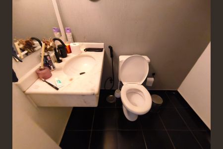 Casa à venda com 223m², 3 quartos e 1 vagaLavabo