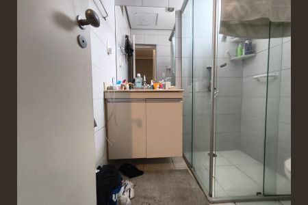 Casa à venda com 223m², 3 quartos e 1 vagaBanheiro do Quarto 2