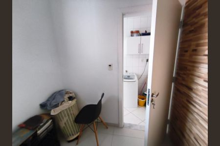 Casa à venda com 223m², 3 quartos e 1 vagaQuarto de Serviço