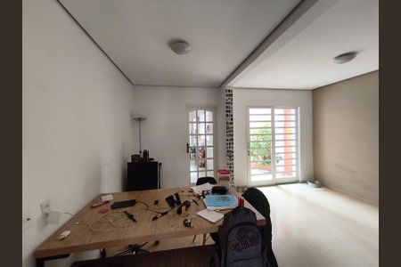 Casa à venda com 223m², 3 quartos e 1 vagaCopa