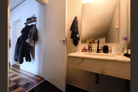 Casa à venda com 223m², 3 quartos e 1 vagaLavabo