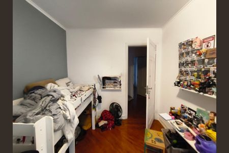 Casa à venda com 223m², 3 quartos e 1 vagaQuarto 2