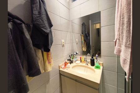 Casa à venda com 223m², 3 quartos e 1 vagaBanheiro