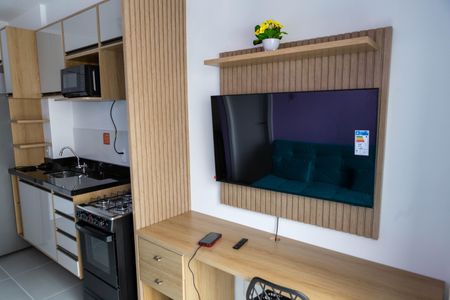 Sala Cozinha de apartamento para alugar com 1 quarto, 27m² em Vila Butantã, São Paulo