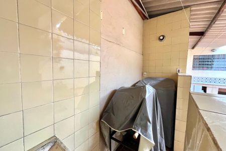 Casa à venda com 120m², 2 quartos e 2 vagas Casa à venda com 120m², 2 quartos e 2 vagasÁrea de Serviço