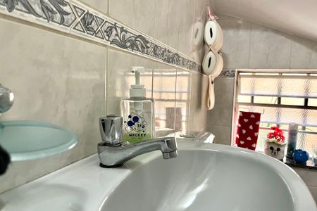 Casa à venda com 120m², 2 quartos e 2 vagas Casa à venda com 120m², 2 quartos e 2 vagasLavabo