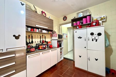 Casa à venda com 120m², 2 quartos e 2 vagas Casa à venda com 120m², 2 quartos e 2 vagasCozinha