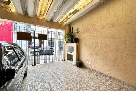 Casa à venda com 120m², 2 quartos e 2 vagas Casa à venda com 120m², 2 quartos e 2 vagasGaragem