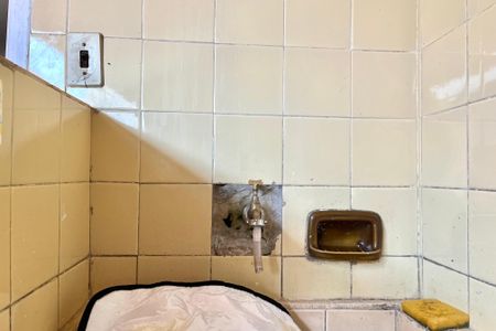 Casa à venda com 120m², 2 quartos e 2 vagas Casa à venda com 120m², 2 quartos e 2 vagasÁrea de Serviço