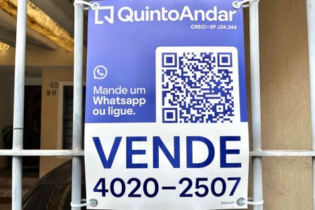 Casa à venda com 120m², 2 quartos e 2 vagas Casa à venda com 120m², 2 quartos e 2 vagasPlaquinha