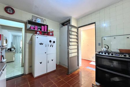 Casa à venda com 120m², 2 quartos e 2 vagas Casa à venda com 120m², 2 quartos e 2 vagasCozinha