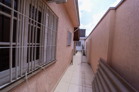 Casa para alugar com 200m², 3 quartos e 3 vagas Casa para alugar com 200m², 3 quartos e 3 vagasCorredor Lateral