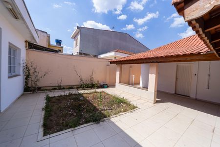 Casa para alugar com 200m², 3 quartos e 3 vagas Casa para alugar com 200m², 3 quartos e 3 vagasQuintal