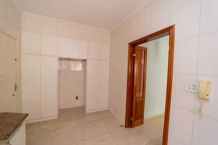 Casa para alugar com 200m², 3 quartos e 3 vagas Casa para alugar com 200m², 3 quartos e 3 vagasCozinha