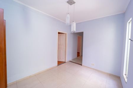 Casa para alugar com 200m², 3 quartos e 3 vagas Casa para alugar com 200m², 3 quartos e 3 vagasSala de Jantar