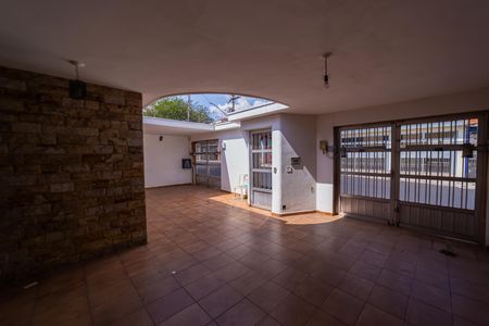 Casa para alugar com 200m², 3 quartos e 3 vagas Casa para alugar com 200m², 3 quartos e 3 vagasGaragem