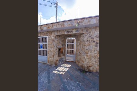 Casa para alugar com 200m², 3 quartos e 3 vagas Casa para alugar com 200m², 3 quartos e 3 vagasFachada