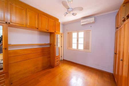 Casa para alugar com 200m², 3 quartos e 3 vagas Casa para alugar com 200m², 3 quartos e 3 vagasSuíte 1