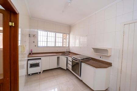 Casa para alugar com 200m², 3 quartos e 3 vagas Casa para alugar com 200m², 3 quartos e 3 vagasCozinha