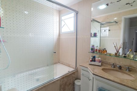 Apartamento à venda com 176m², 4 quartos e 3 vagasBanheiro da Suíte