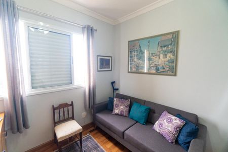 Apartamento à venda com 176m², 4 quartos e 3 vagasQuarto 2