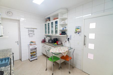 Apartamento à venda com 176m², 4 quartos e 3 vagasCozinha