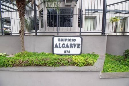 Apartamento para alugar com 60m², 2 quartos e 1 vaga Apartamento para alugar com 60m², 2 quartos e 1 vagaFachada