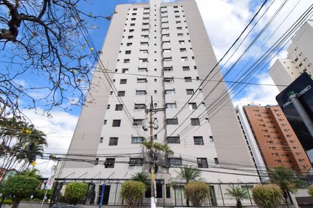 Apartamento para alugar com 60m², 2 quartos e 1 vaga Apartamento para alugar com 60m², 2 quartos e 1 vagaFachada