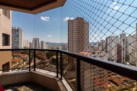 Apartamento à venda com 216m², 3 quartos e 4 vagas Apartamento à venda com 216m², 3 quartos e 4 vagasVaranda da Sala de Estar