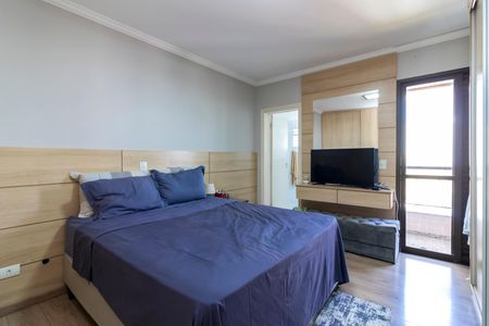Apartamento à venda com 216m², 3 quartos e 4 vagas Apartamento à venda com 216m², 3 quartos e 4 vagasSuíte 1