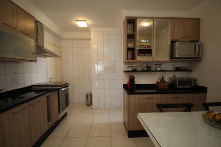 Apartamento à venda com 122m², 3 quartos e 2 vagasCozinha