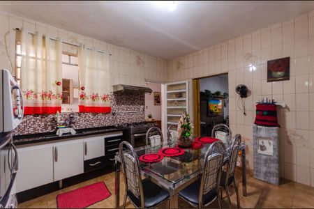 Casa à venda com 144m², 2 quartos e 1 vaga Casa à venda com 144m², 2 quartos e 1 vagaCozinha