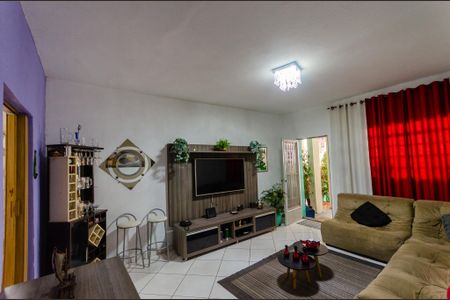 Casa à venda com 144m², 2 quartos e 1 vaga Casa à venda com 144m², 2 quartos e 1 vagaSala