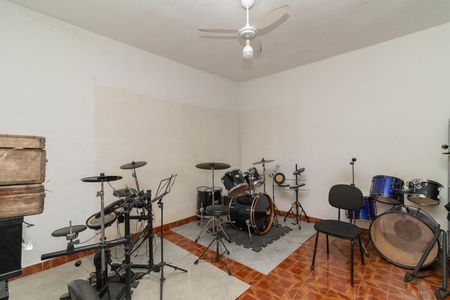 Casa à venda com 170m², 4 quartos e 8 vagasQuarto 3