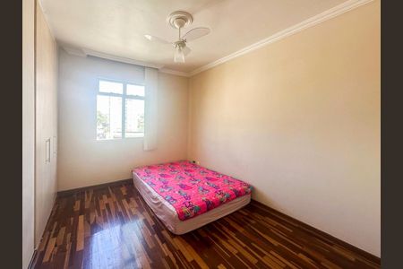 Apartamento à venda com 87m², 3 quartos e 2 vagas Apartamento à venda com 87m², 3 quartos e 2 vagasSuíte