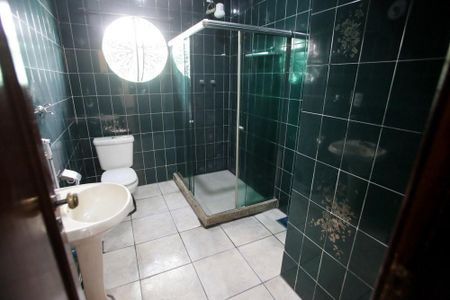 Casa à venda com 194m², 4 quartos e 2 vagasBanheiro Social