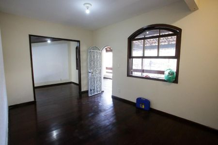 Casa à venda com 194m², 4 quartos e 2 vagasSala de Estar