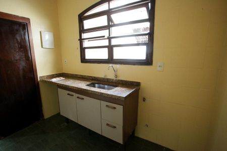 Casa à venda com 194m², 4 quartos e 2 vagasCozinha
