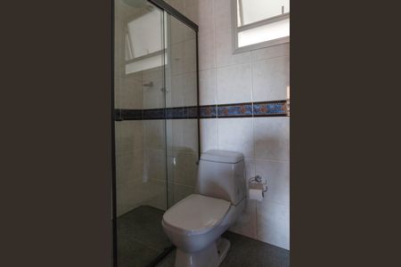 Apartamento à venda com 76m², 3 quartos e 1 vaga Apartamento à venda com 76m², 3 quartos e 1 vagaBanheiro social