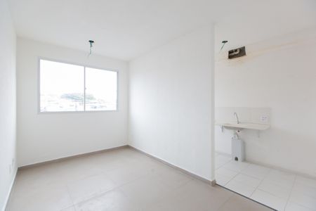 Sala de apartamento para alugar com 2 quartos, 43m² em Jardim das Oliveiras, São Paulo