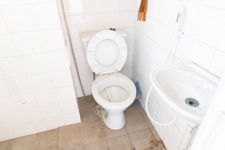 Casa de condomínio para alugar com 127m², 2 quartos e 3 vagasBanheiro de Serviço