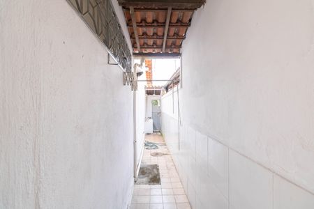 Casa de condomínio para alugar com 127m², 2 quartos e 3 vagasCorredor