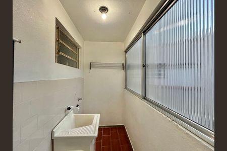 Apartamento à venda com 58m², 2 quartos e 1 vaga Apartamento à venda com 58m², 2 quartos e 1 vagaÁrea de Serviço