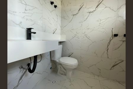 Casa para alugar com 134m², 2 quartos e 4 vagasBanheiro quarto 1